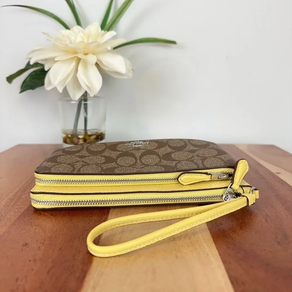 NWT Coach Double Zip Wallet In Signature‎ Canvas